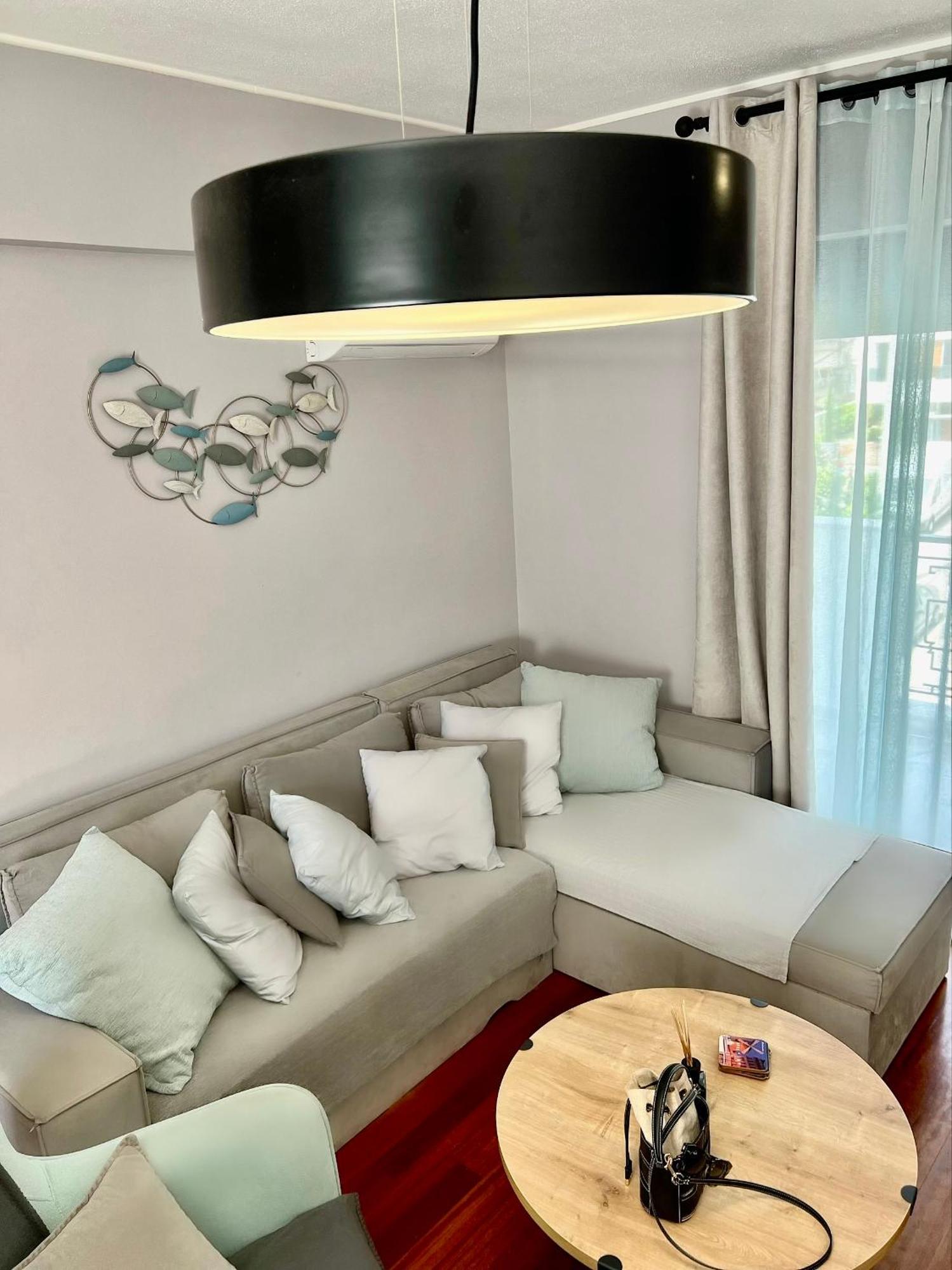Brand New Brilliant Apartment At Athenian Riviera Esterno foto