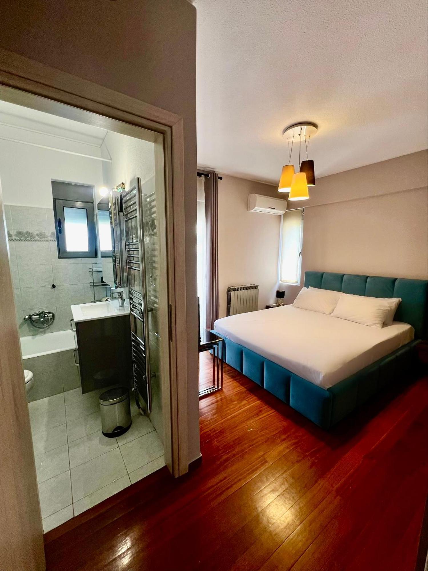 Brand New Brilliant Apartment At Athenian Riviera Esterno foto